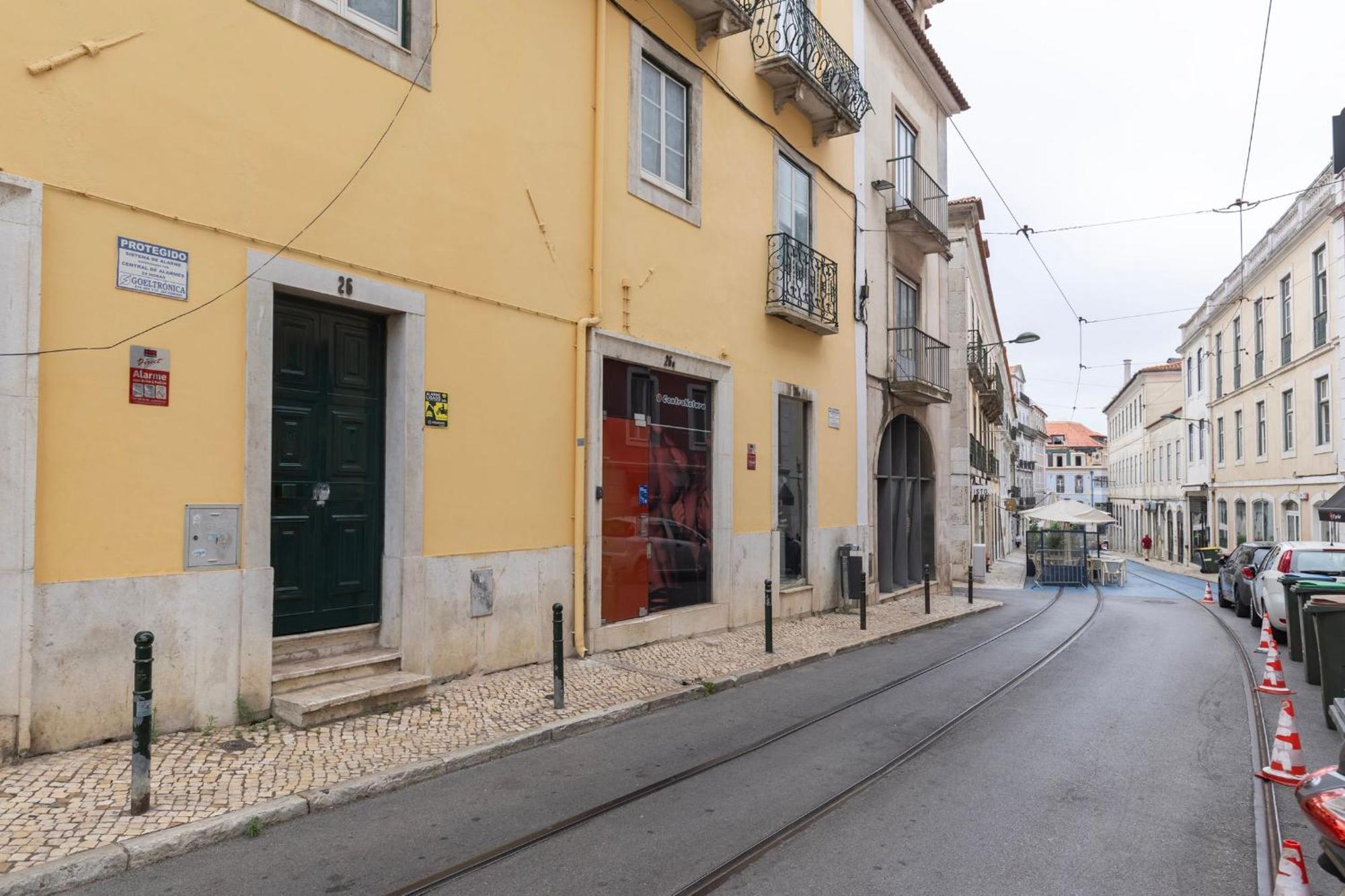 Chiado Center 1Bdr Flat By Lovelystay Lisboa Exterior foto